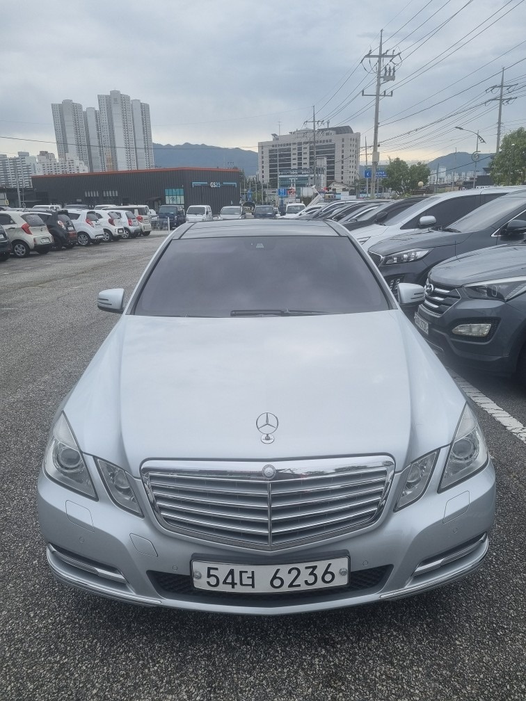 E 클래스 W212 E300 중기형 (245마력) 매물 썸네일