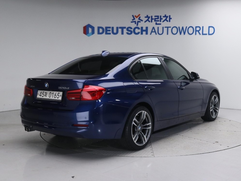 320d xdrive 차량입니다 
실 중고차 직거래 (3)