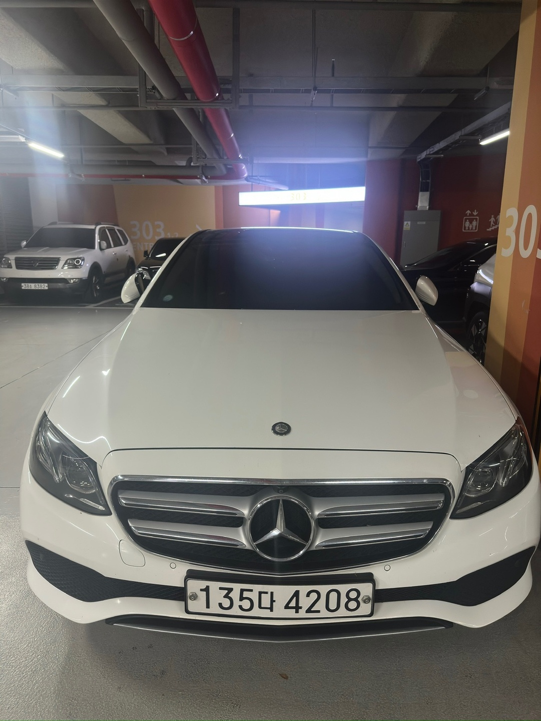 E 클래스 W213 E300 4Matic 전기형 (211마력)아방가르드 매물 썸네일