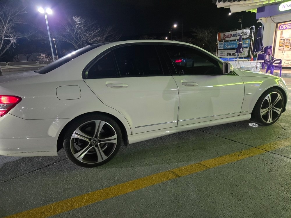 벤츠 c클래스 w204 c250모델팝 중고차 직거래 (4)