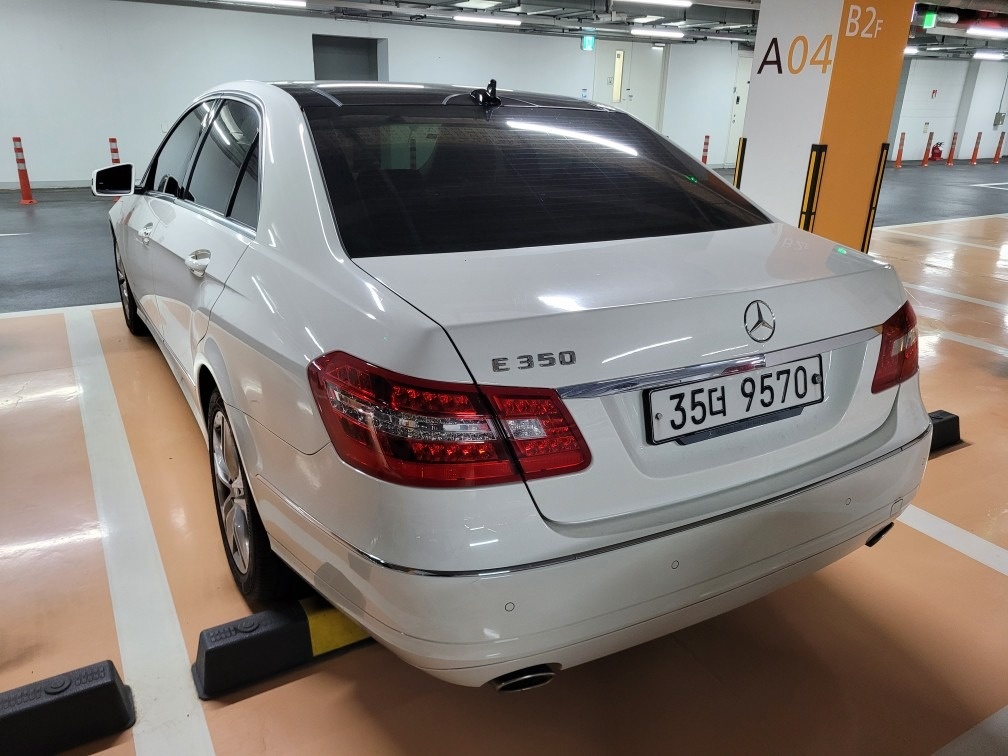 E 클래스 W212 E300 중기형 (245마력) 매물 썸네일