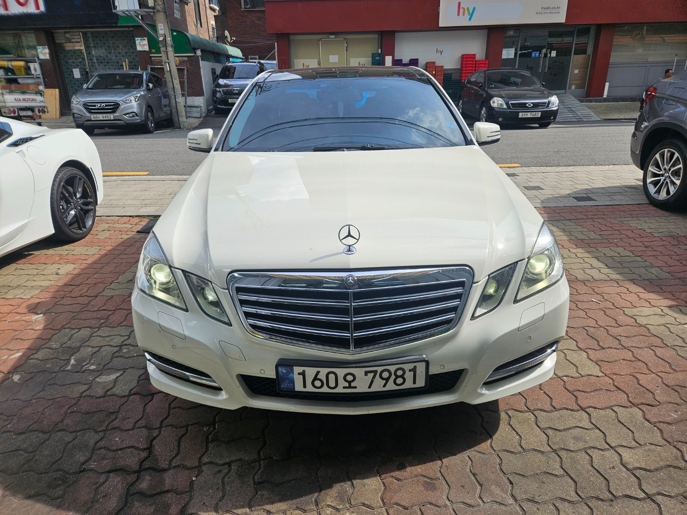 E 클래스 W212 E350 전기형 (272마력)아방가르드 매물 썸네일