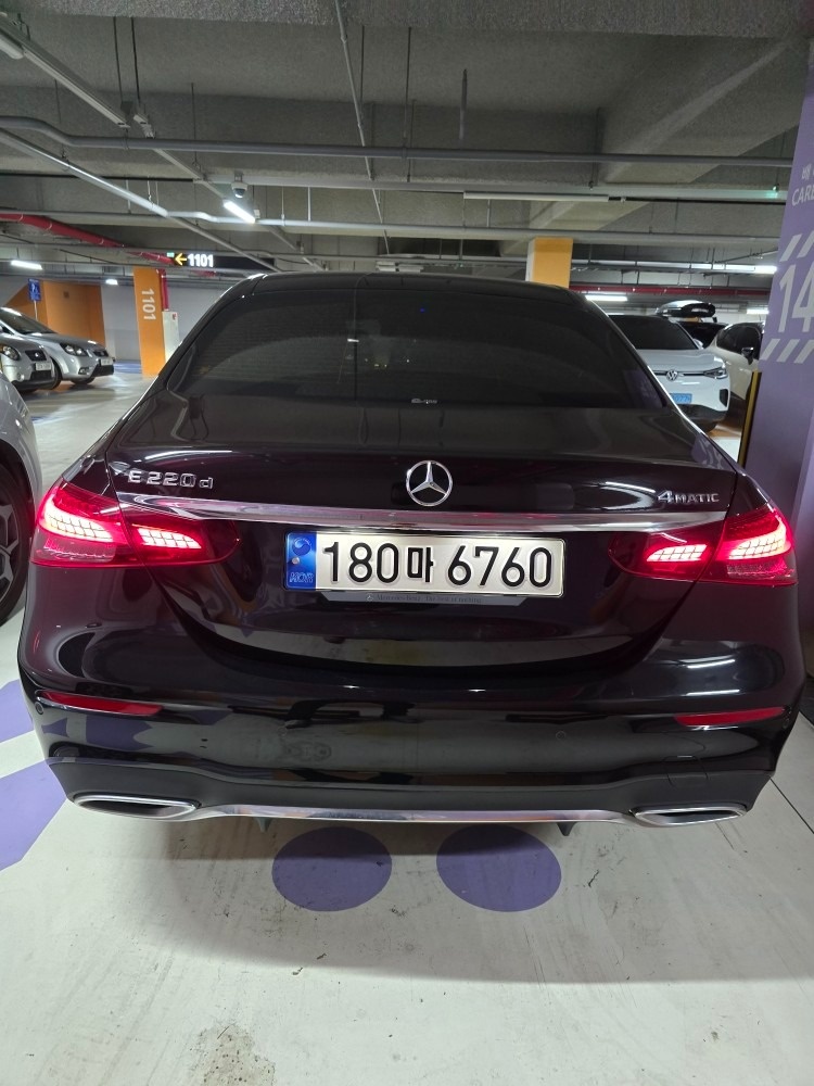 E 클래스 W213 E220 d 4Matic 전기형 (194마력)AMG Line 매물 썸네일