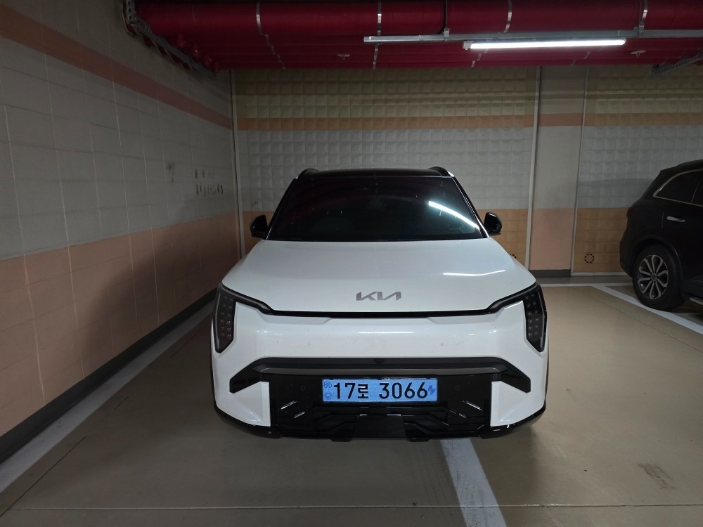 EV3 SV1 BEV(롱레인지/81.4kWh) FWD GT-line(478km) 매물 썸네일