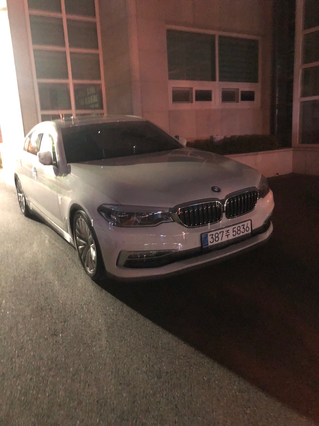 BMW520d
애플카플레이
디퍼오일 