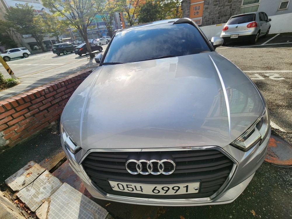 A3 8V 40 TFSI (186마력)세단 매물 썸네일