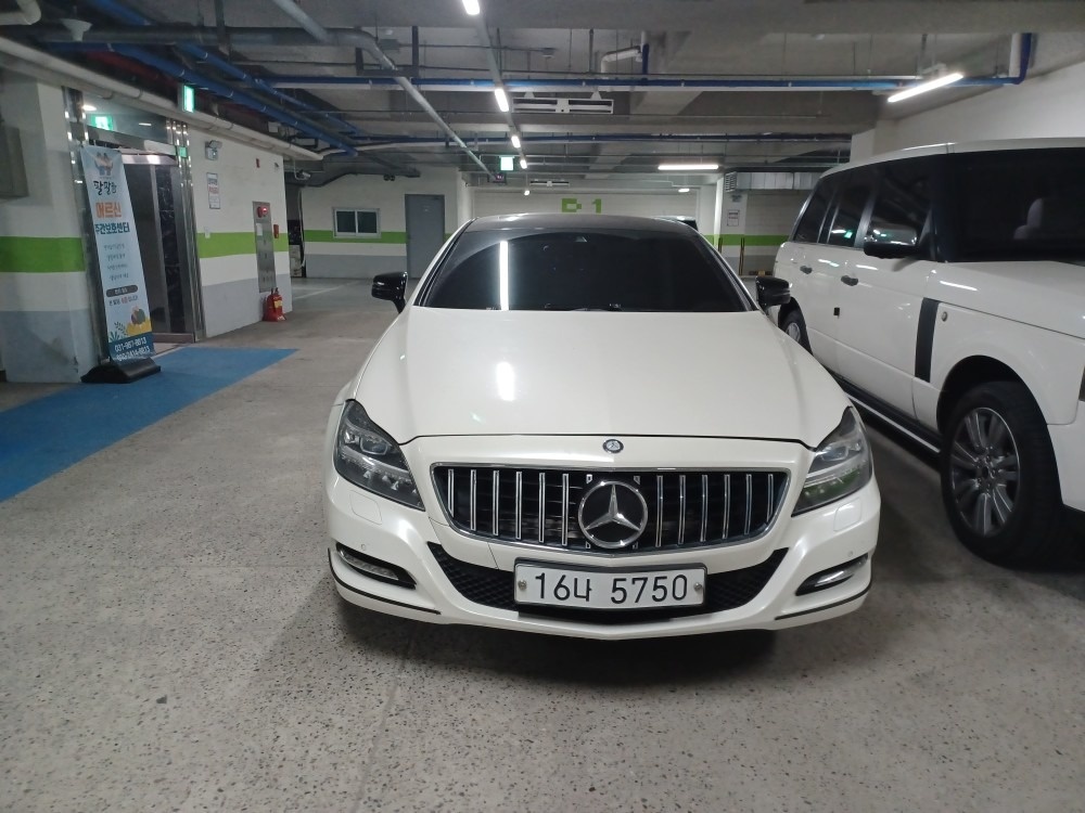 CLS 클래스 W218 CLS350 (306마력)블루이피션시 매물 썸네일