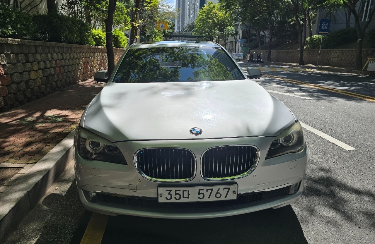 BMW740 LI 롱바디 이 차량은  중고차 직거래 (2)