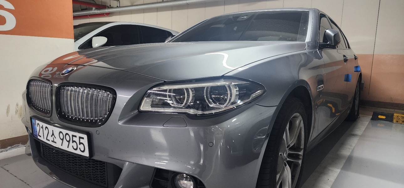 BMW 5시리즈 F10 530d xD 중고차 직거래 (2)