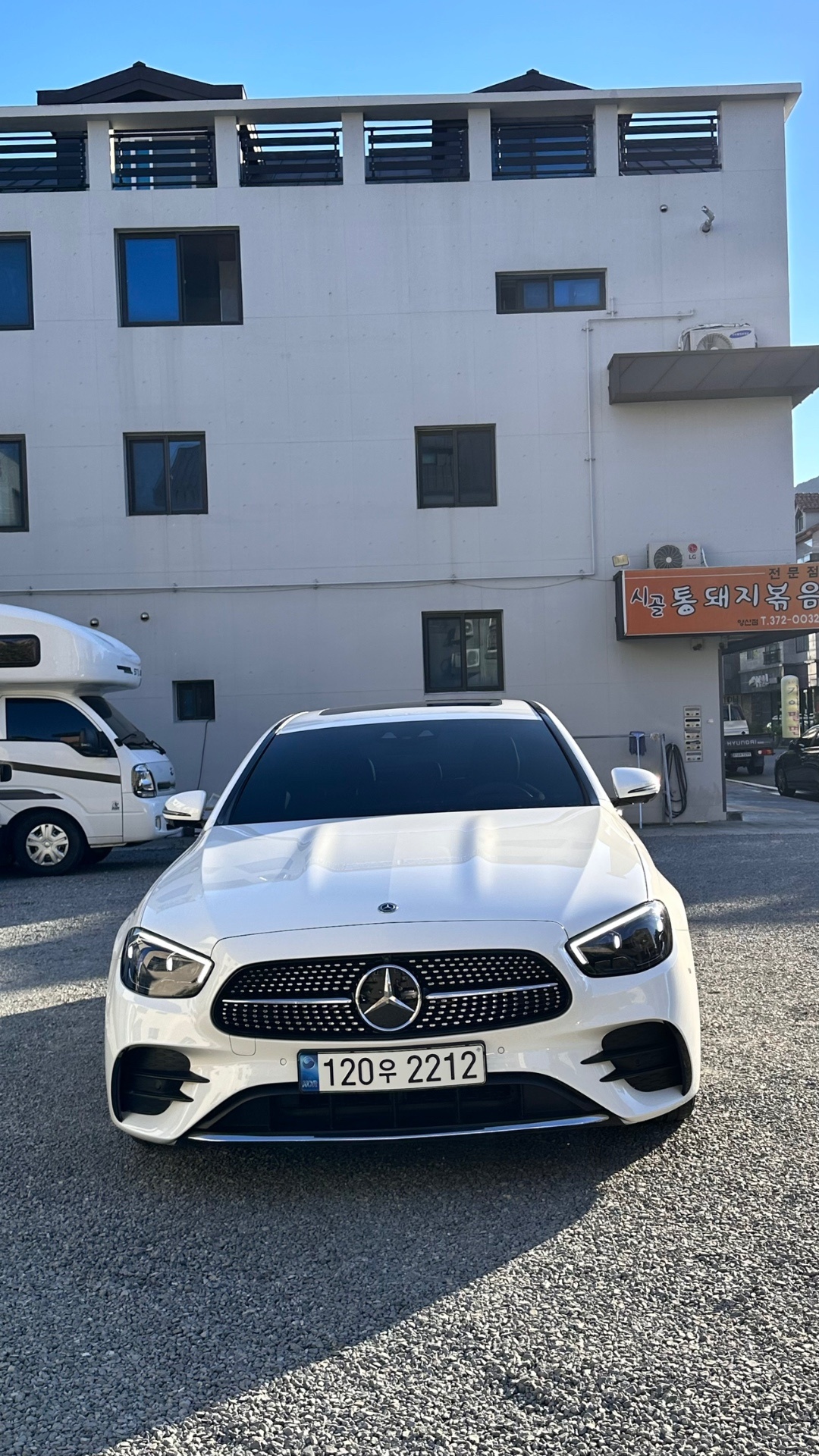 E 클래스 W213 E220 d 4Matic 후기형 (194마력) 매물 썸네일