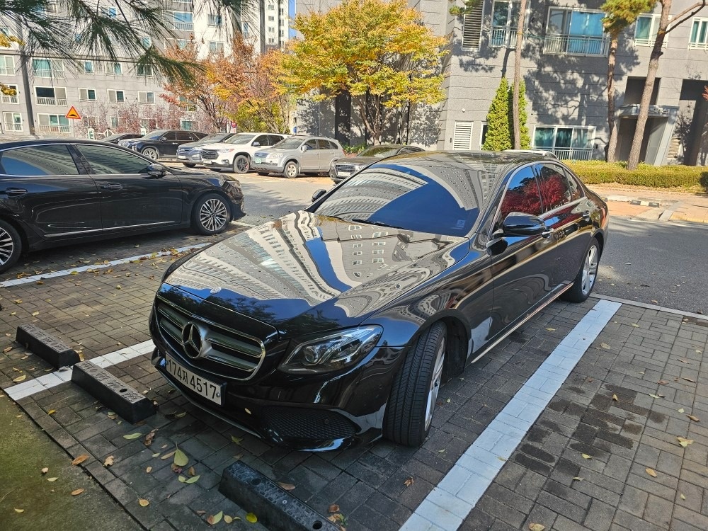 E 클래스 W213 E220 d 전기형 (163마력) 매물 썸네일