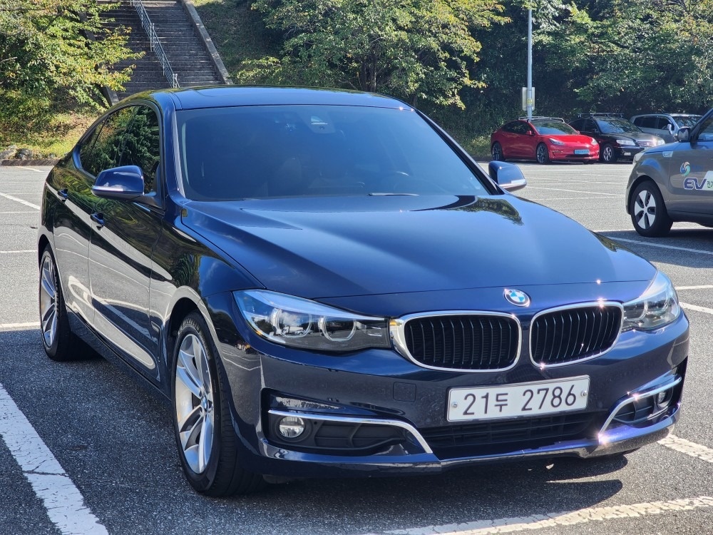 3시리즈 GT F34 GT 320d 페이스리프트 (190마력) 매물 썸네일