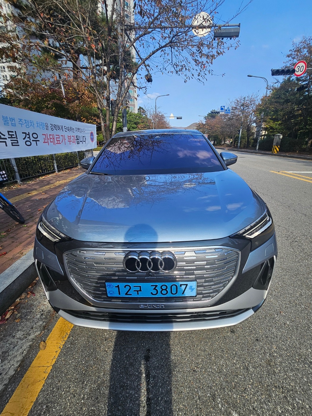 Q4 e-tron BEV(82kWh) 스포트백 RWD 40 (357km) 매물 썸네일