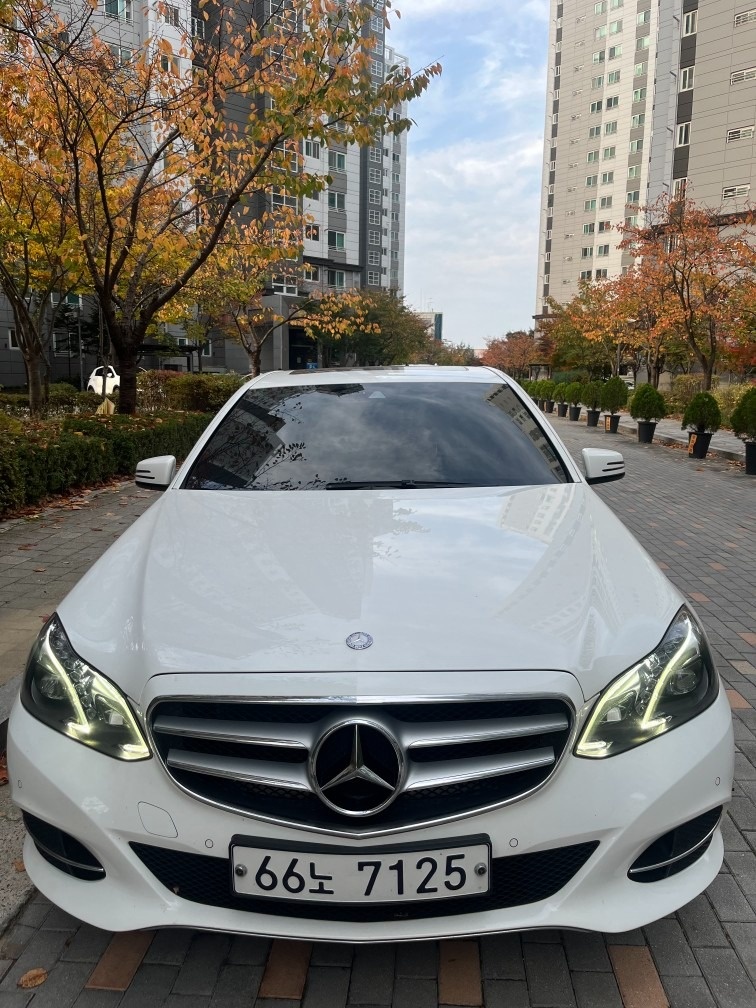 E 클래스 W212 E220 CDI 후기형 (170마력) 매물 썸네일