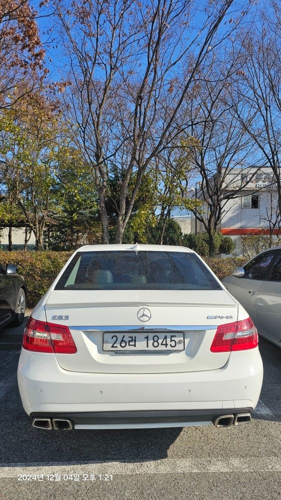 E 클래스 W212 E220 CDI 전기형 (170마력)아방가르드 매물 썸네일