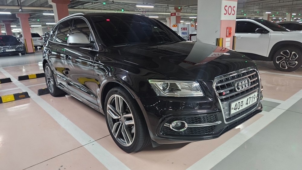 SQ5 8R 3.0 TDI 콰트로 (313마력) 매물 썸네일