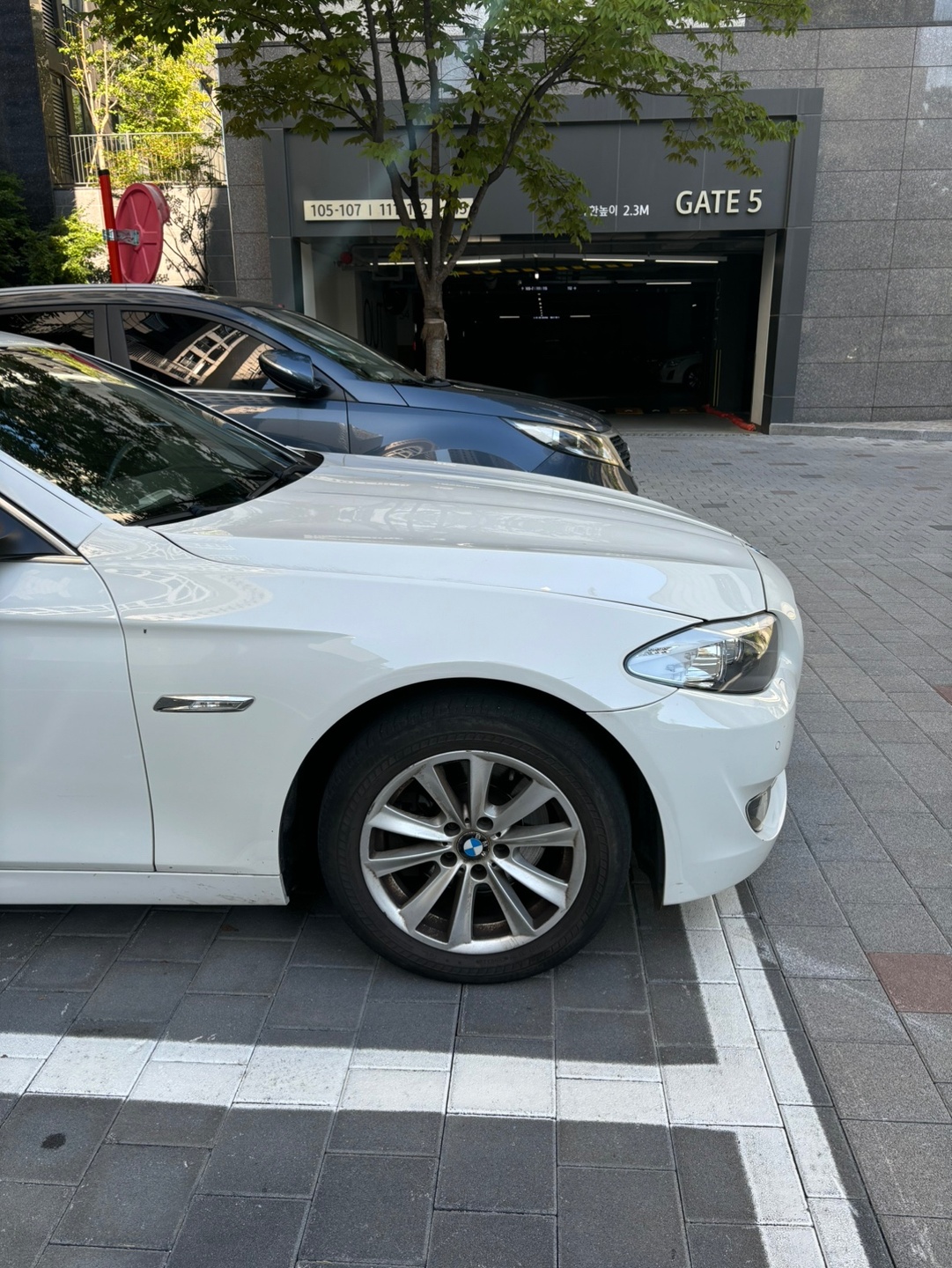 2011년식 BMW 520D 차량 판 중고차 직거래 (7)