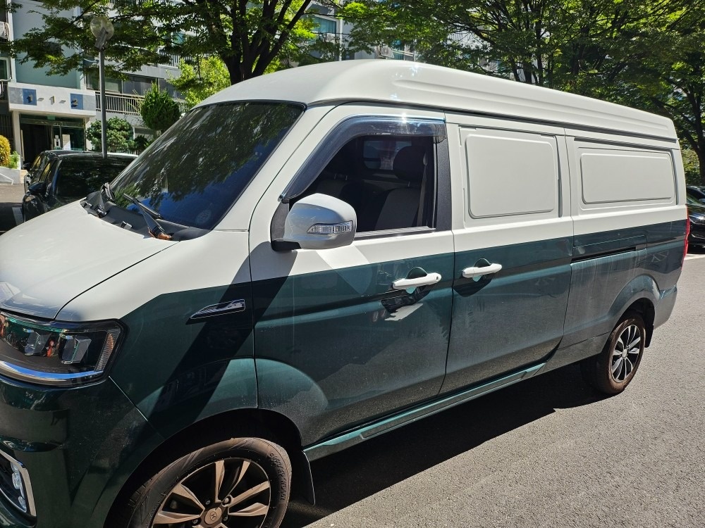 이티밴 BEV(프로2인승 53.6kWh) RWD (325km) 매물 썸네일