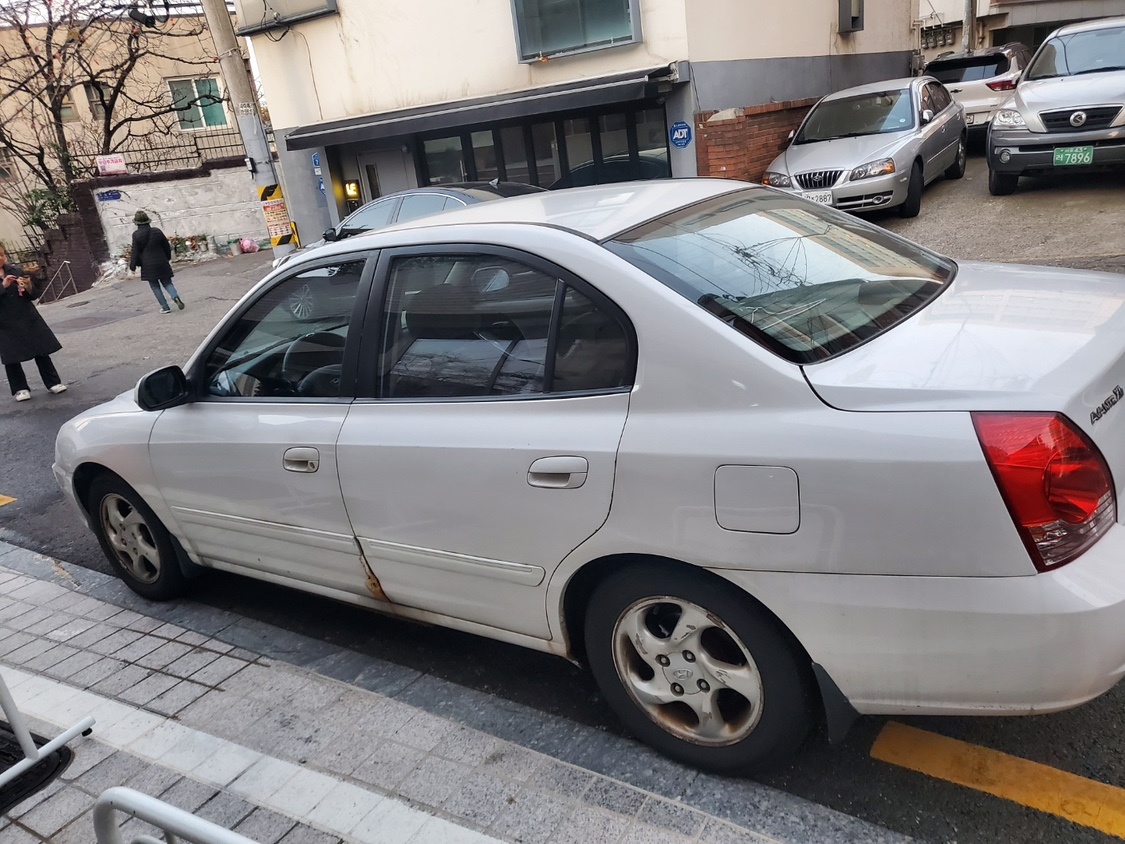 뉴 아반떼 XD 1.6 VVT GLS 기본 매물 썸네일