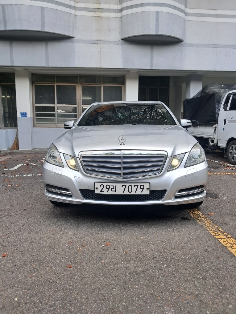 E 클래스 W212 E200 CGI 전기형 (184마력) 매물 썸네일