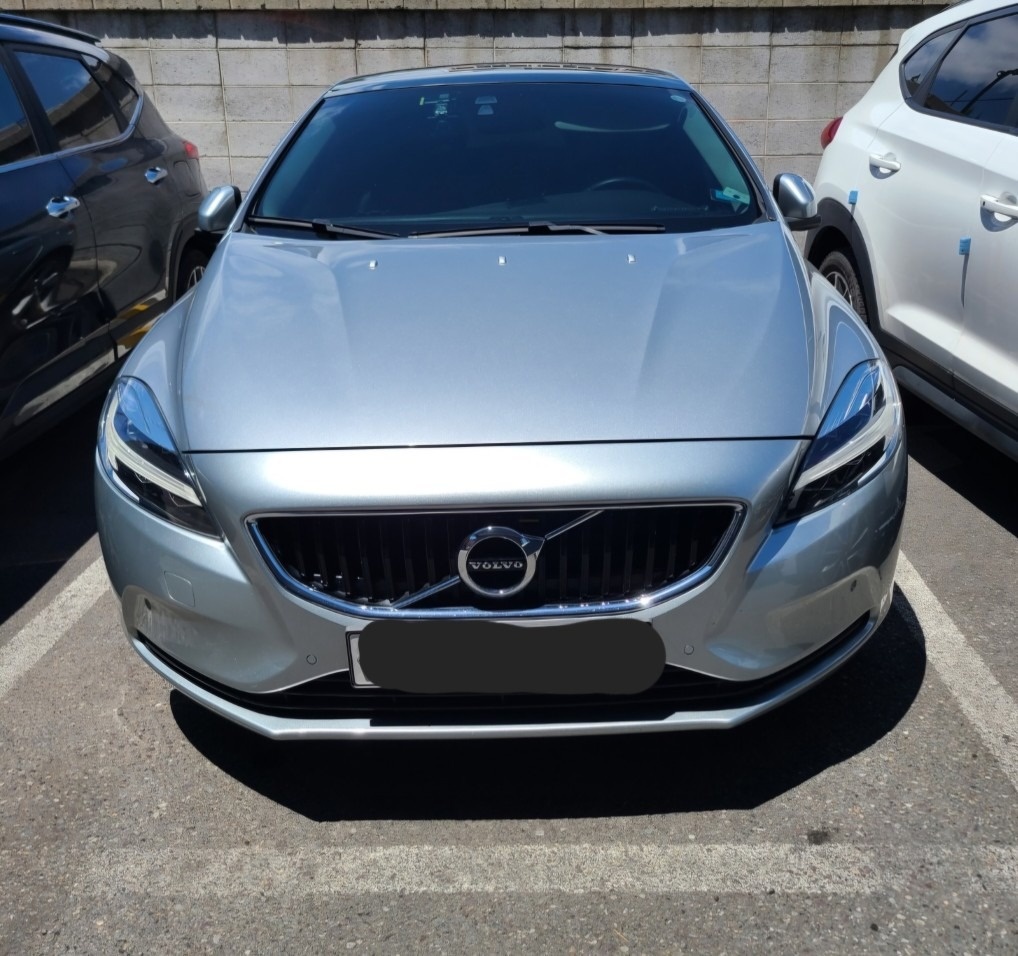 V40 Ⅱ D3 매물 썸네일