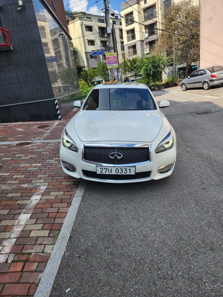 Q70 3.7 RWD (333마력) 매물 썸네일