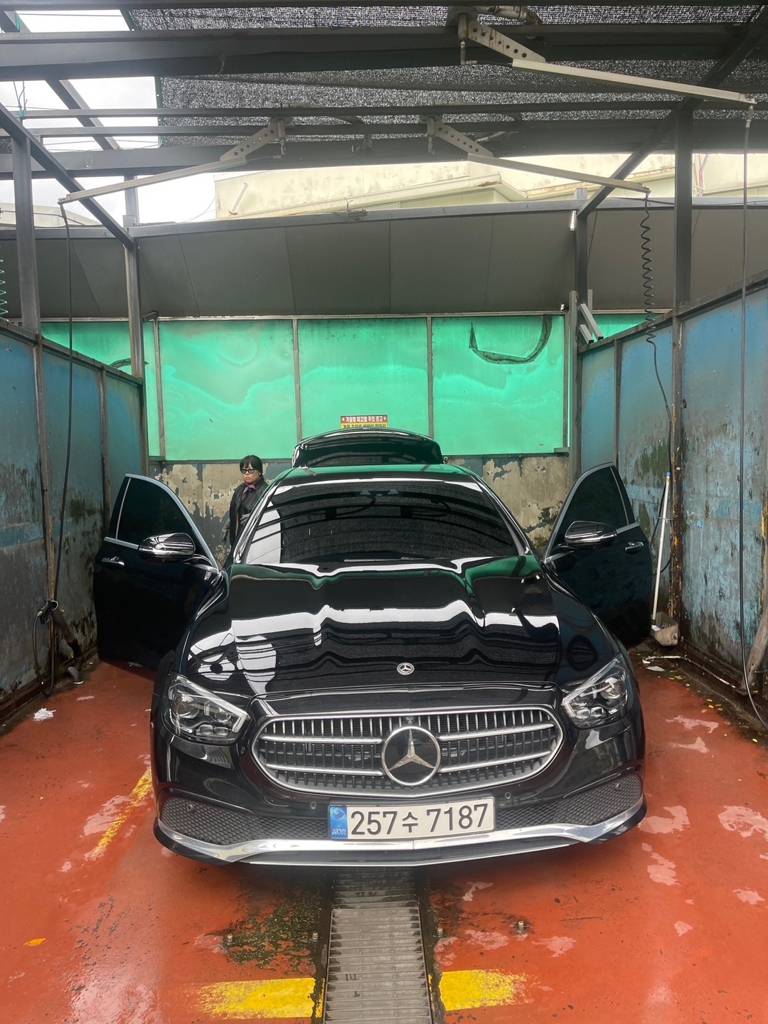 E 클래스 W213 E350 4Matic 후기형 (299마력) 매물 썸네일