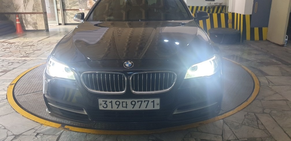 5시리즈 F10 520d xDrive (190마력) 매물 썸네일