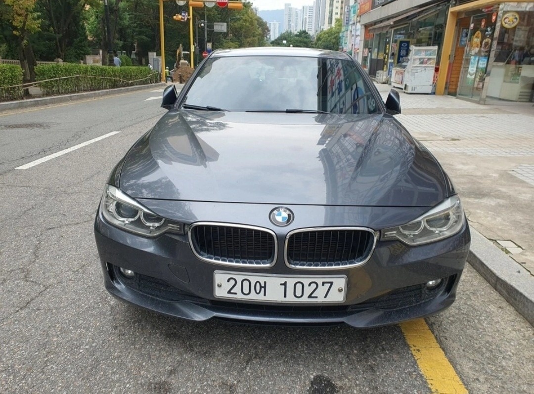 3시리즈 F30 320dX 세단 (184마력) 매물 썸네일