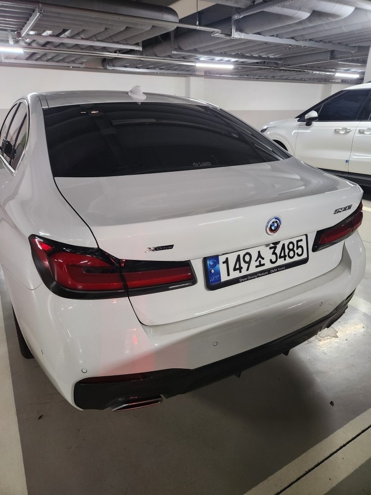 5시리즈 G30 530 i xDrive 페이스리프트 (252마력) 매물 썸네일