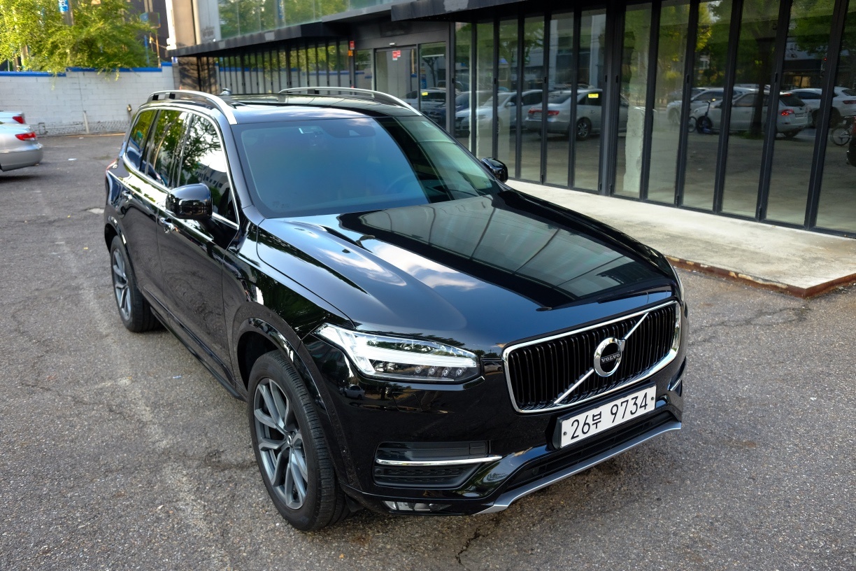 XC90 Ⅱ D5 AWD Momentum 매물 썸네일