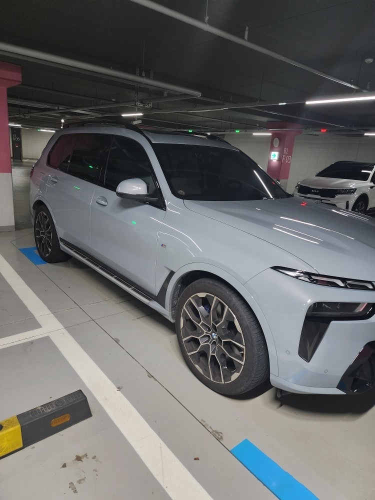 X7 G07 40 i xDrive 후기형 (381마력)M 스포츠 매물 썸네일