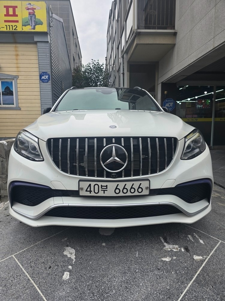 GLE 클래스 W166 GLE63 amg 4Matic (557마력) 매물 썸네일