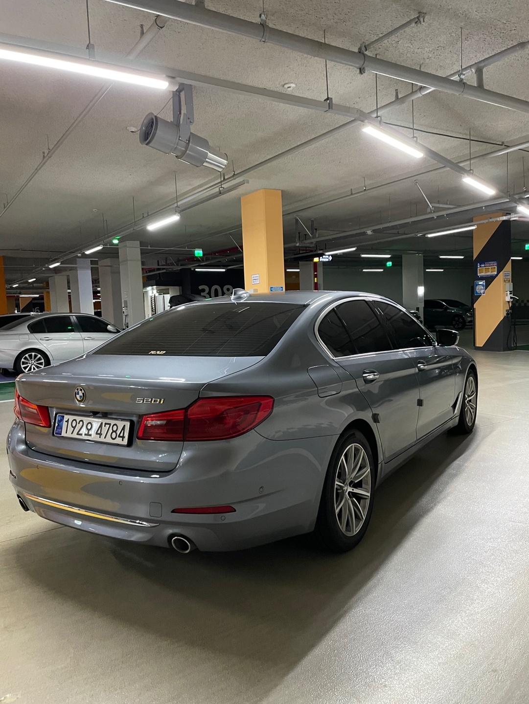 BMW 520i 럭셔리 판매합니다.
 중고차 직거래 (6)