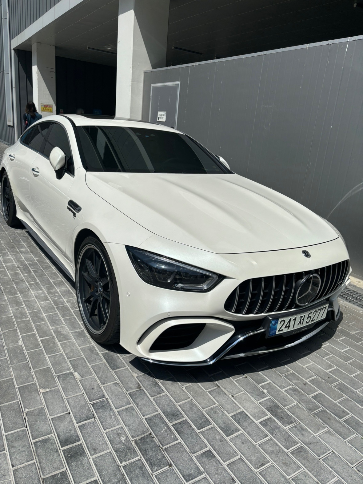 AMG GT C190 4도어 GT63 S 4Matic + 후기형 (639마력) 매물 썸네일