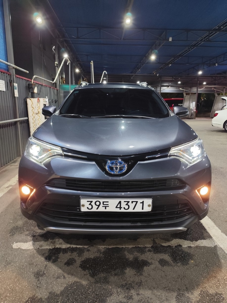 토요타 rav4 hybrid 4wd
