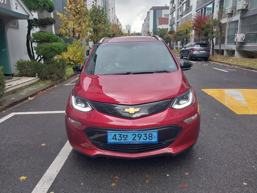 볼트 BEV(66kWh/414km) FWD 기본모델 매물 썸네일