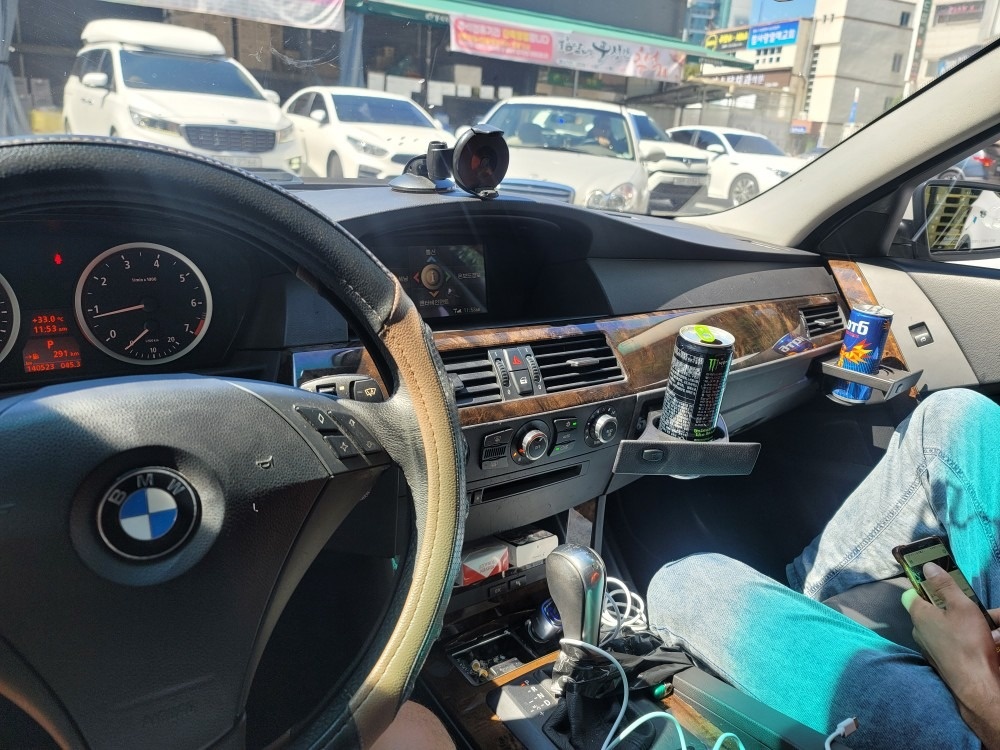 완전 무사고 짧은 주행 BMW 523 중고차 직거래 (5)