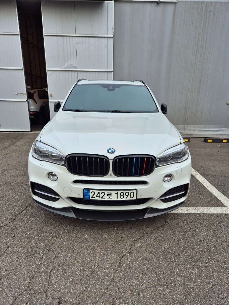 X5 F15 40d xDrive (313마력) 매물 썸네일