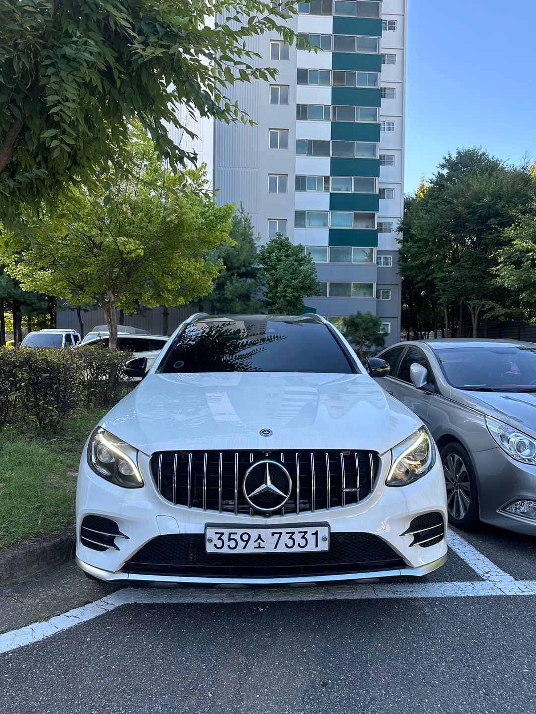 amg glc43입니다
달리는걸 좋아