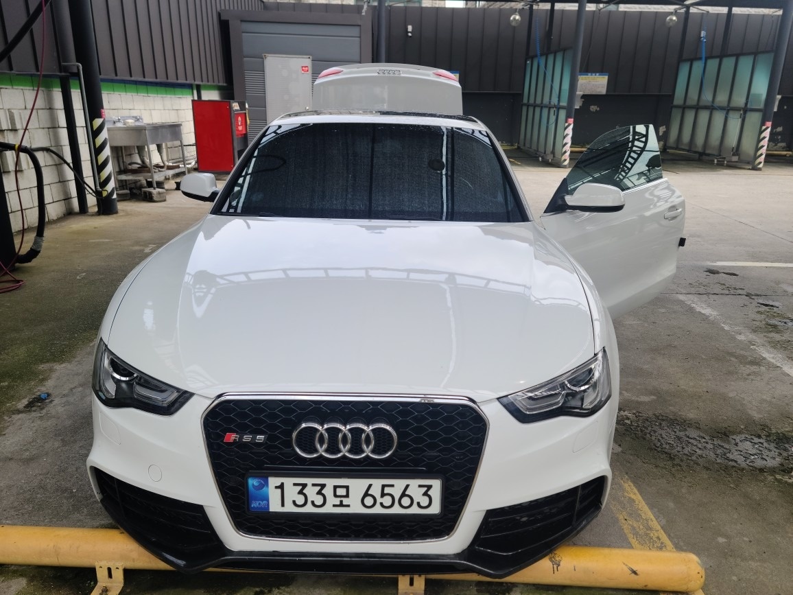 A5 8T 2.0 TFSI Coupe 콰트로 (211마력) 매물 썸네일