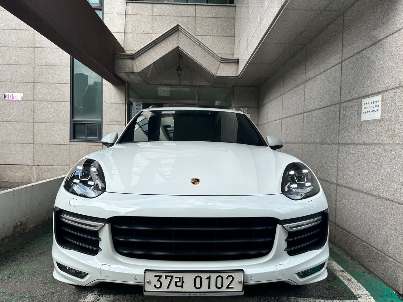 카이엔 958 3.6 GTS (V6 turbo) (440마력) 매물 썸네일