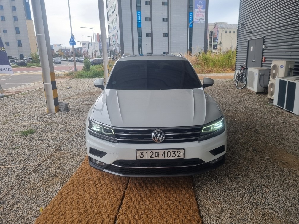 티구안 Ⅱ 5N 2.0 TDI 프레스티지 매물 썸네일