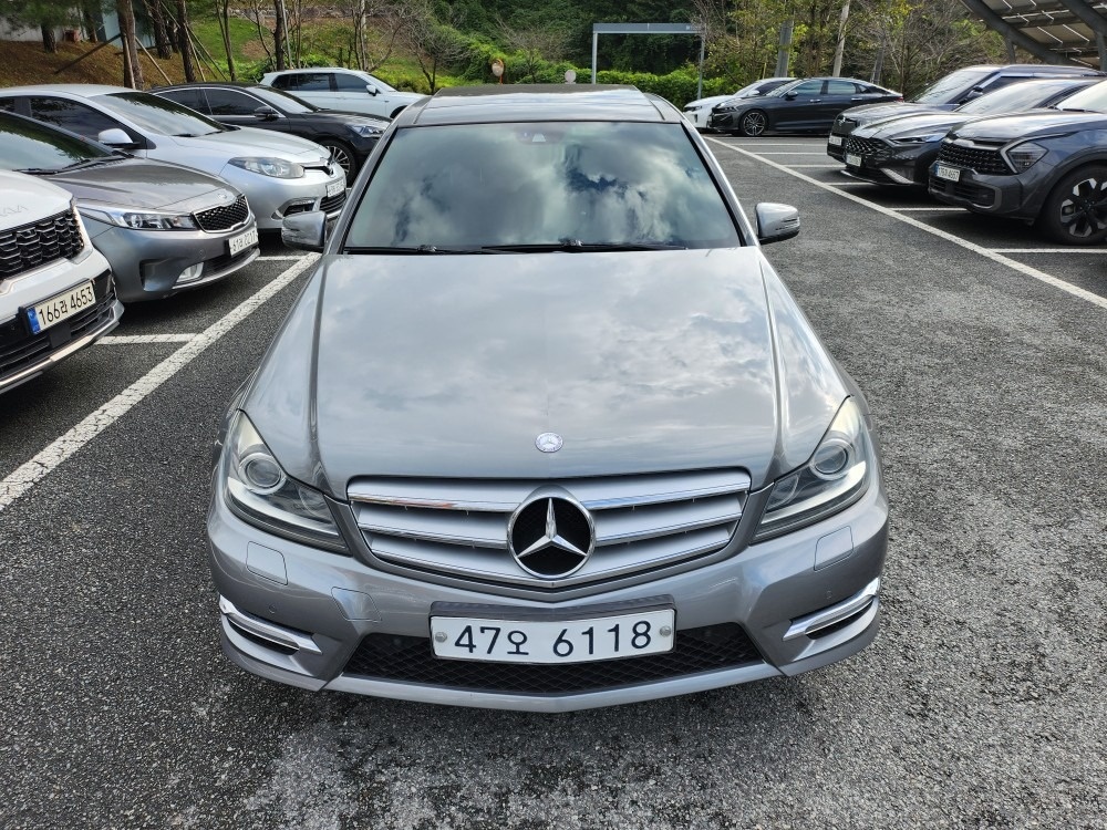 C 클래스 W204 C220 CDI (170마력)블루이피션시 매물 썸네일