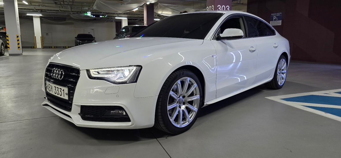 A5 8T 35 TDI Sportback 콰트로 다이나믹 매물 썸네일