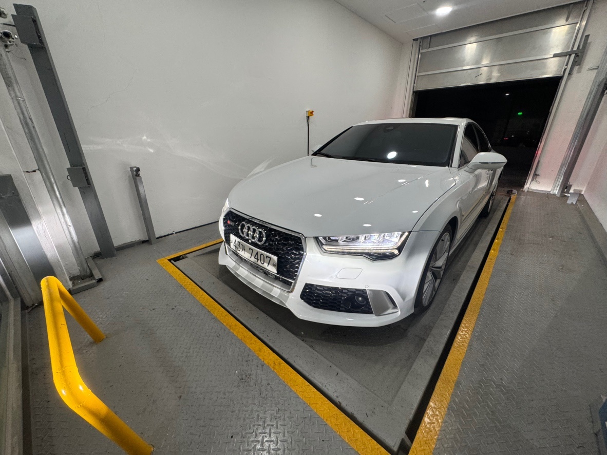 A7 Sportback 4G8 50 TDI 콰트로 (272마력) 매물 썸네일