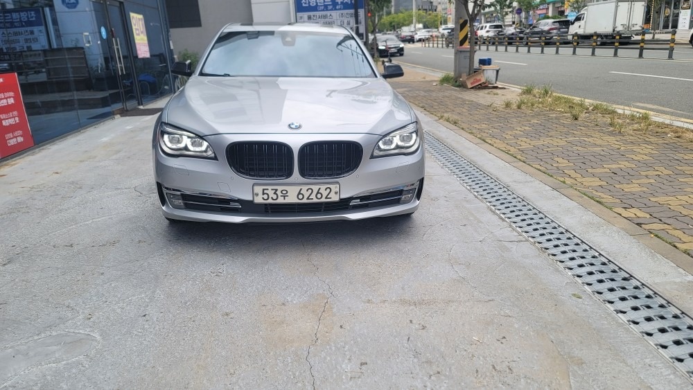 7시리즈 F01 730 d xDrive (258마력) 매물 썸네일