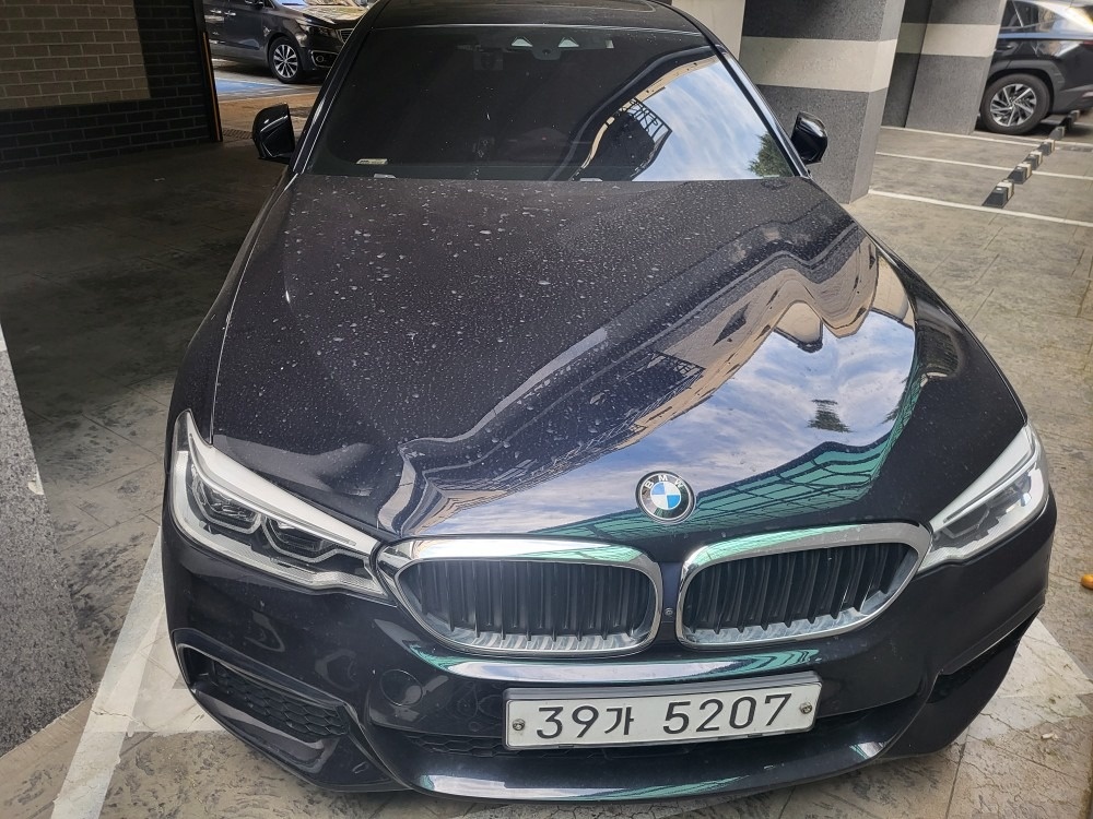 5시리즈 G30 520d xDrive 페이스리프트 (190마력)M 스포츠 플러스 매물 썸네일