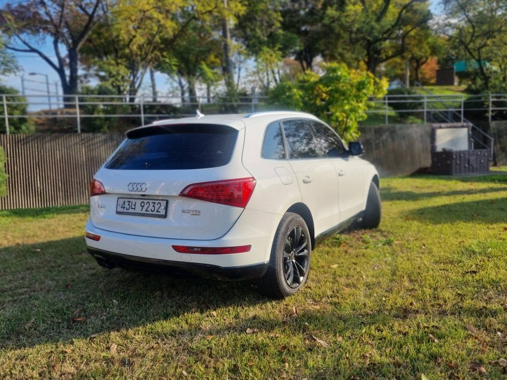 Q5 8R 2.0 TDI 콰트로 (170마력) 매물 썸네일