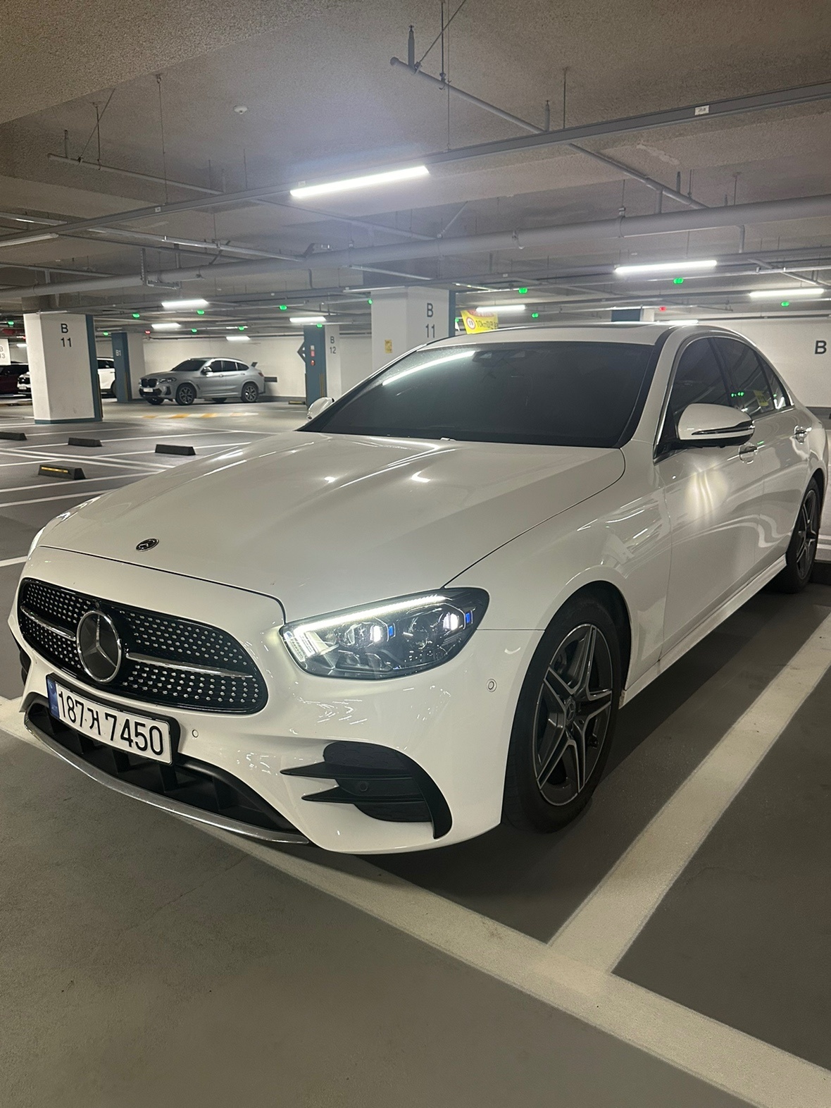 E 클래스 W213 E250 후기형 (211마력)AMG Line 매물 썸네일